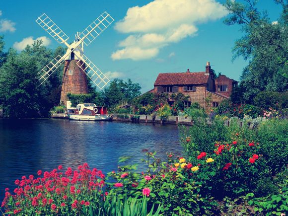 中华广场在哪个地铁站下车